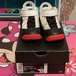 Jordan Rings 6 EUC Toddler Black/White/Red Size 7C